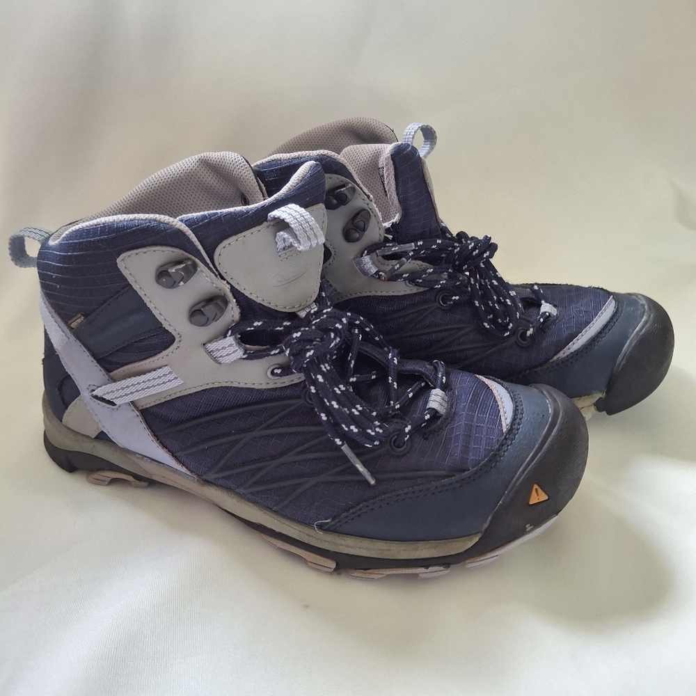 Keen Marshal Midi Boots